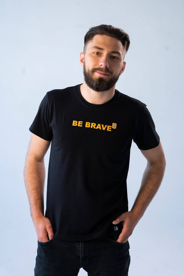 Men's T-shirt "Be Brave": Black